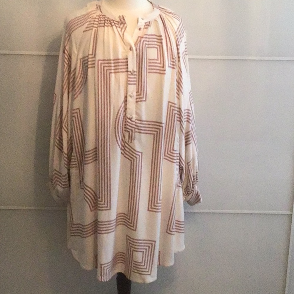 Geometric Patterned Bat Wing Sleeve Tunic Dress